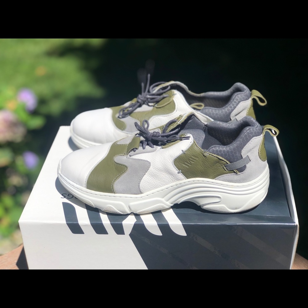 Luxury Intium Gunpowder Grey Sneaker